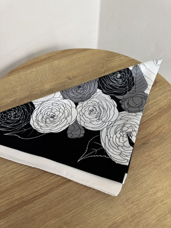 Pañuelo flores grandes