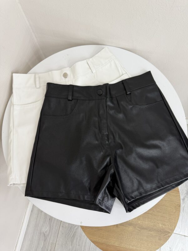 Short Vermut